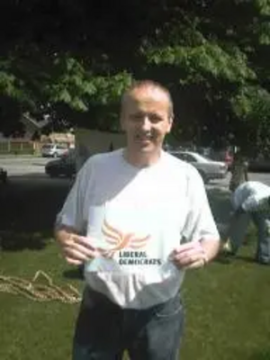 Cty Cllr Kendall gets sponged for a worthy cause!