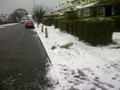 Clarence Road Bollard in january 2013 