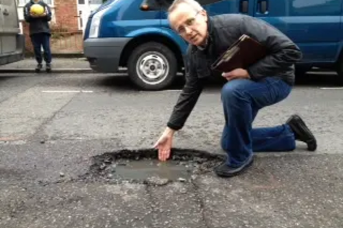 Pothole Albert Street