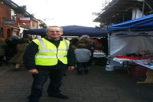 Cllr David Kendall marshalling at the Lighting Up Brentwood event